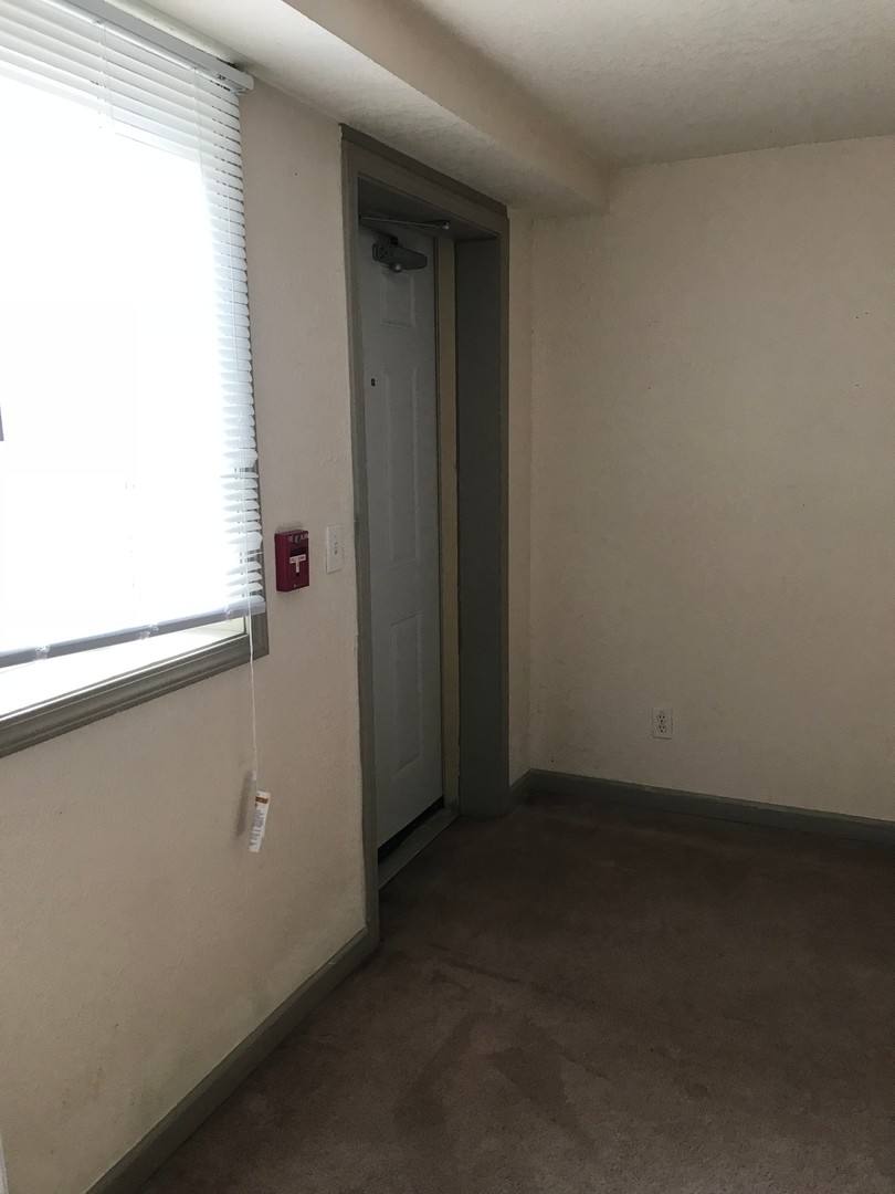 Apartment for rent at 308 W Green St, Urbana, IL 61801