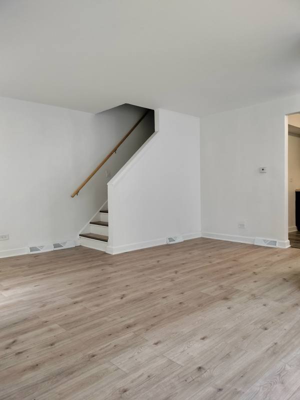Townhouse for rent at 7910 S Muskegon Ave #1, Chicago, IL 60617