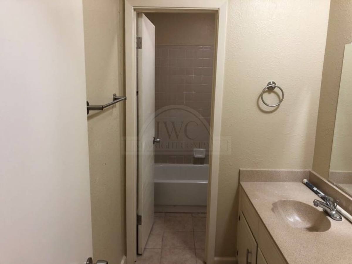 Apartment for rent at 1101 Eastside Dr, Killeen, TX 76543