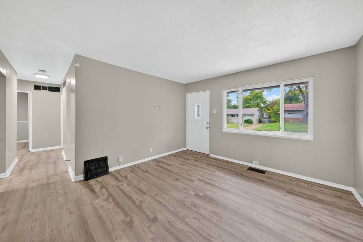 House for rent at 138 Grampian Rd, Saint Louis, MO 63137
