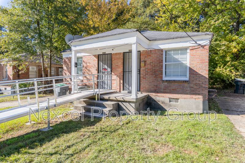 House for rent at 1677 Echles St, Memphis, TN 38111