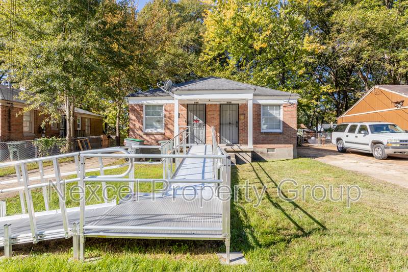 House for rent at 1677 Echles St, Memphis, TN 38111