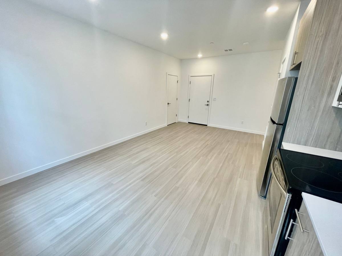 Apartment for rent at 7110 N Greenwich Ave, Portland, OR 97217