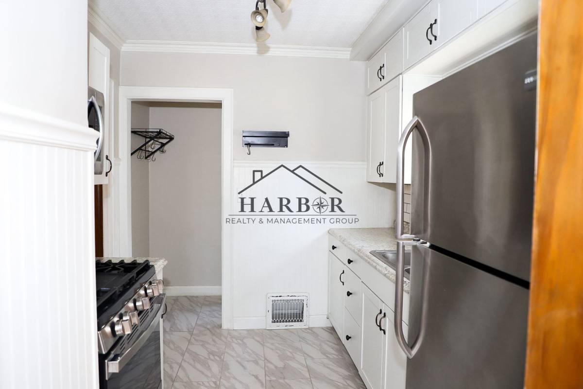 Apartment for rent at 1215 3rd St SE, Rochester, MN 55904