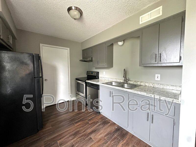 House for rent at 308 Prince Ave #C, Nashville, TN 37207