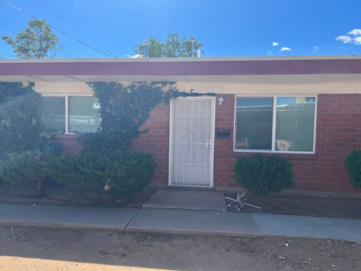 Apartment for rent at 540 Cardenas Dr SE, Albuquerque, NM 87108