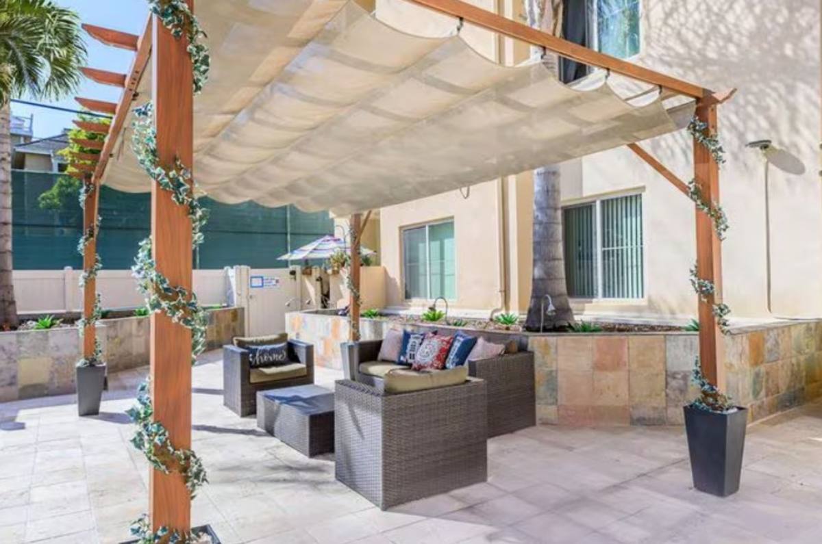 Del Rey Club, 8020 Manchester Ave, Playa Del Rey, CA 90293 - Apartment for Rent - Image 6