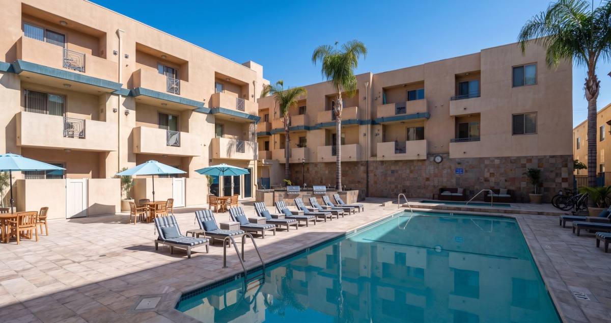 Del Rey Club, 8020 Manchester Ave, Playa Del Rey, CA 90293 - Apartment for Rent - Image 1