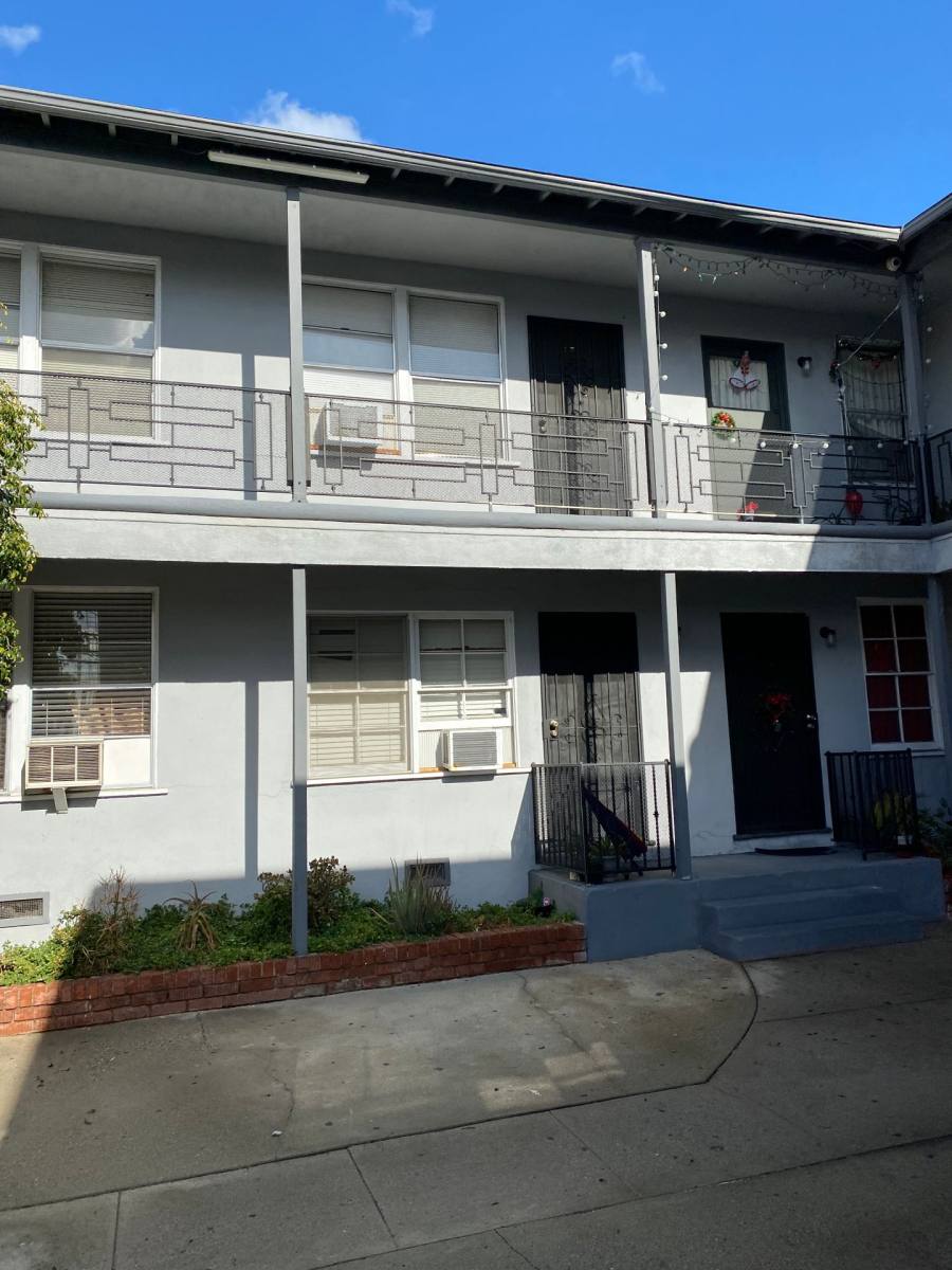 Apartment for rent at 2715-2723 San Marino St, Los Angeles, CA 90006