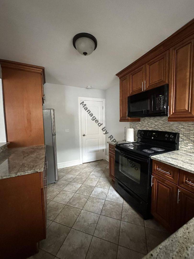 Townhouse for rent at 1420 N Harlem Ave, River Forest, IL 60305