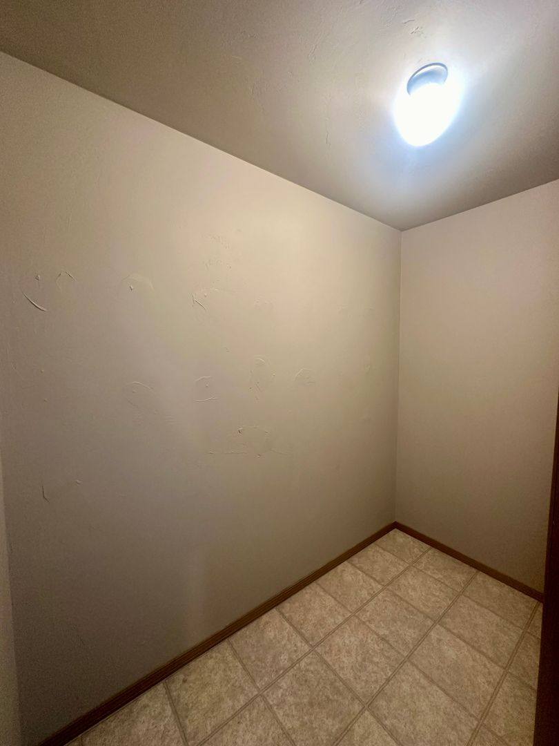 Apartment for rent at 2711 Humboldt Rd, Green Bay, WI 54311