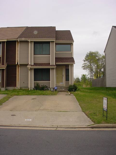 Townhouse for rent at 812 Tuition Dr, Virginia Beach, VA 23462