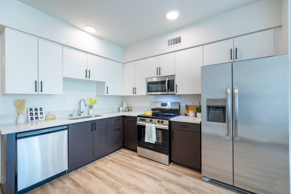 Apartment for rent at 10824 Blix St #105, North Hollywood, CA 91602