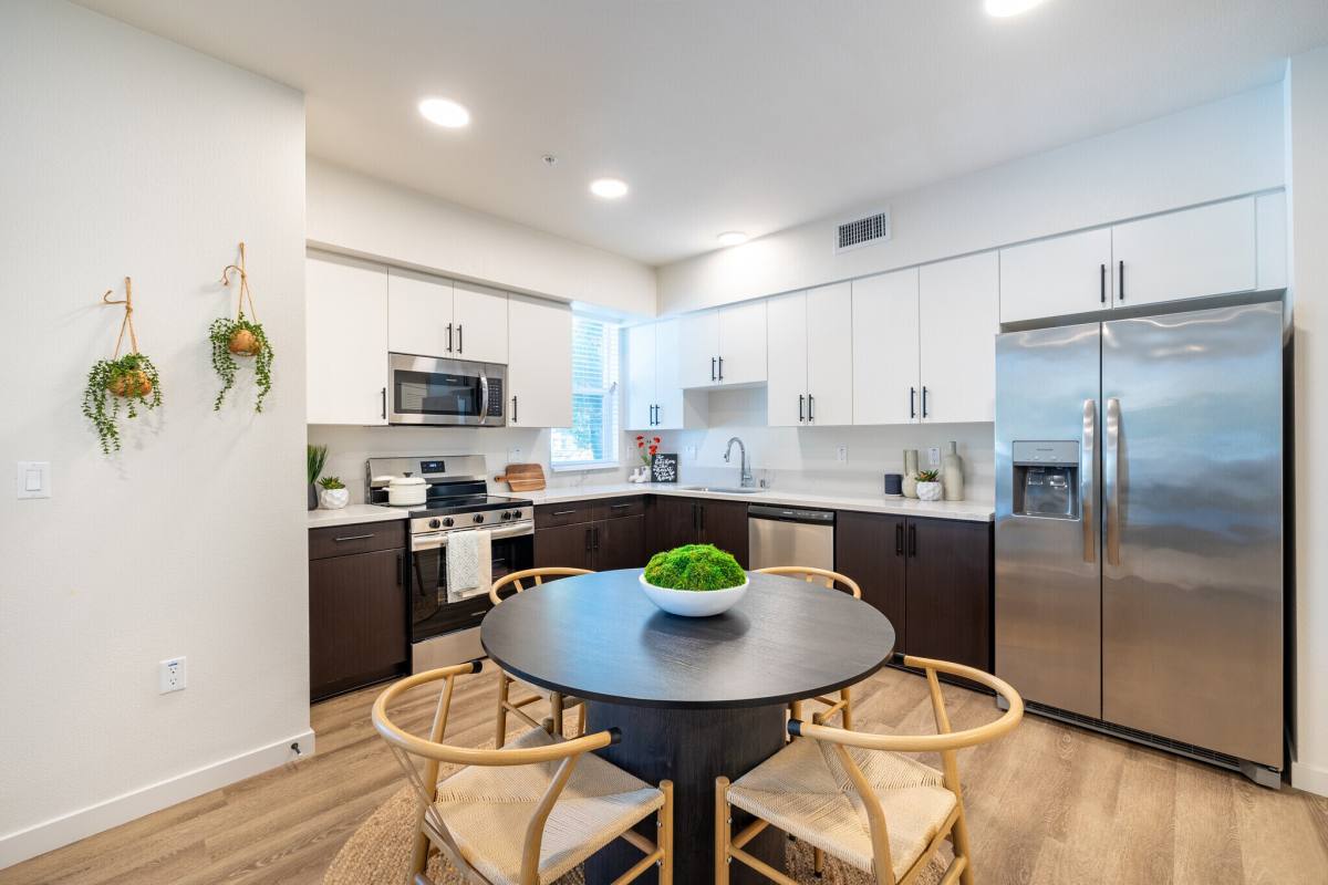 Apartment for rent at 10824 Blix St #105, North Hollywood, CA 91602