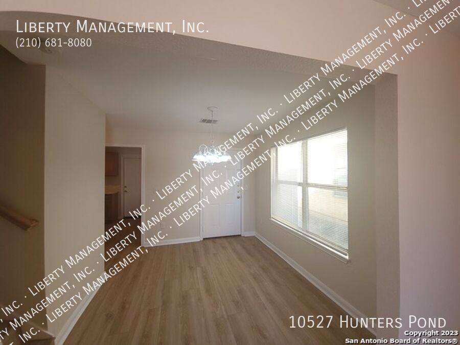 House for rent at 10527 Hunters Pond, San Antonio, TX 78224