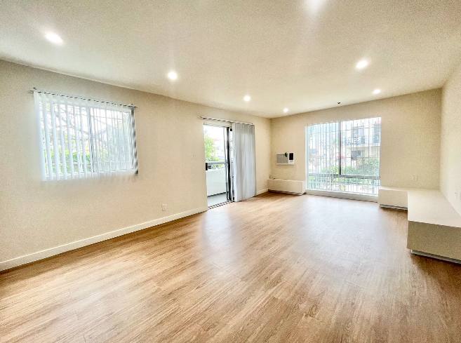 Apartment for rent at 860 S Ardmore Ave #109, Los Angeles, CA 90005