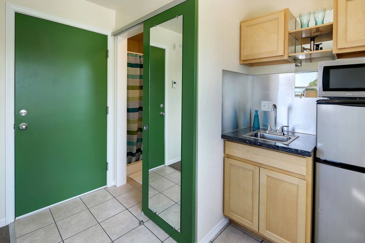 Apartment for rent at 216 23rd Ave E, Seattle, WA 98112