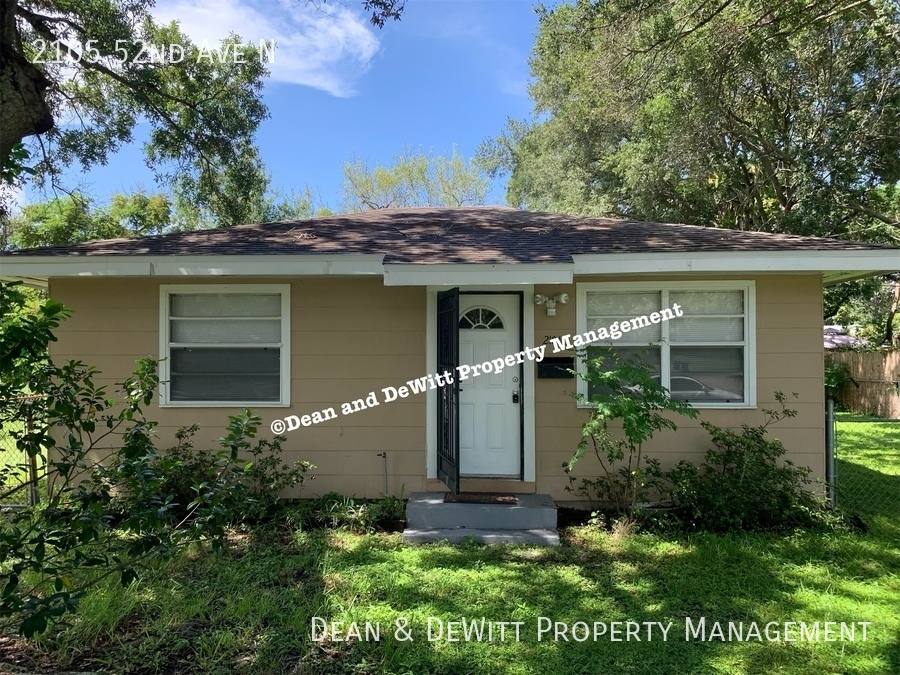 House for rent at 2105 52nd Ave N, Saint Petersburg, FL 33714