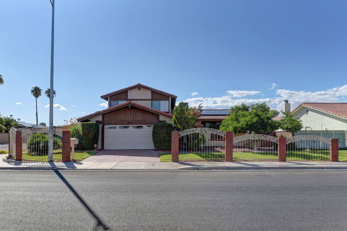House for rent at 3751 El Camino Rd, Las Vegas, NV 89103