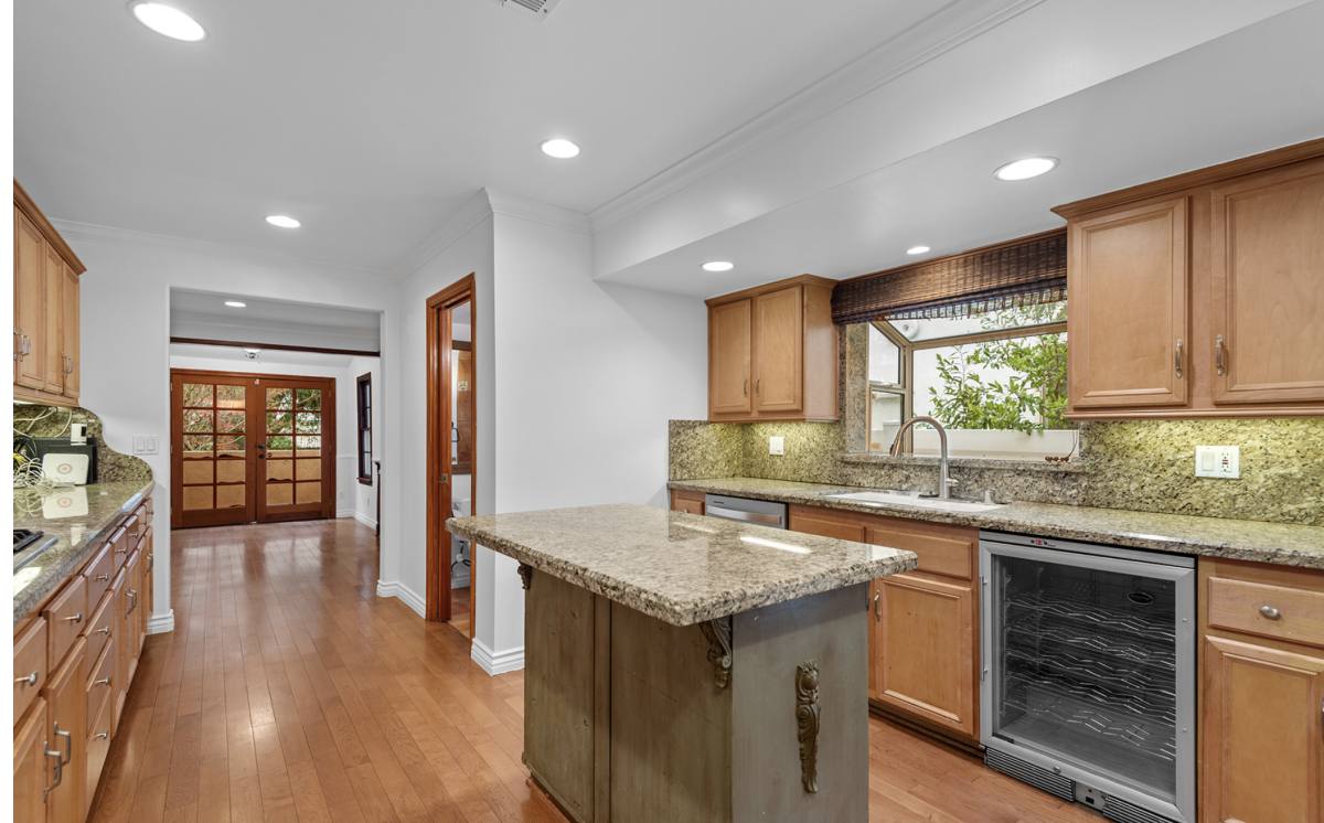 House for rent at 15521 Morrison St, Sherman Oaks, CA 91403