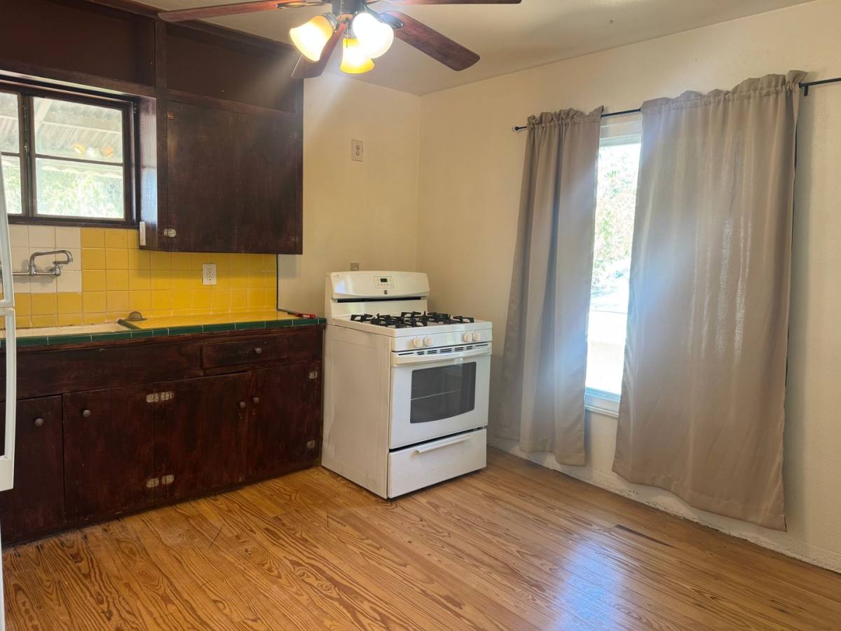 Apartment for rent at 108 Robert E Lee, San Antonio, TX 78228