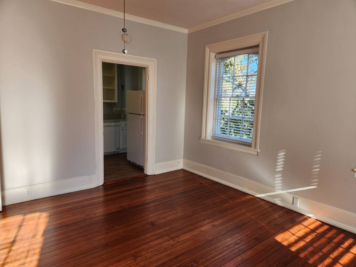 Apartment for rent at 113 W Gaston St, Savannah, GA 31401
