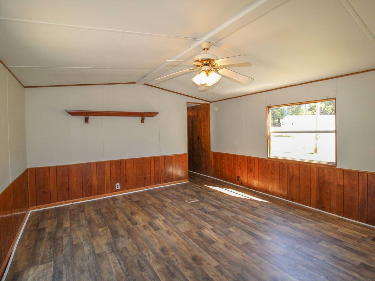 House for rent at 107 Cameron Circle, Muscle Shoals, AL 35661