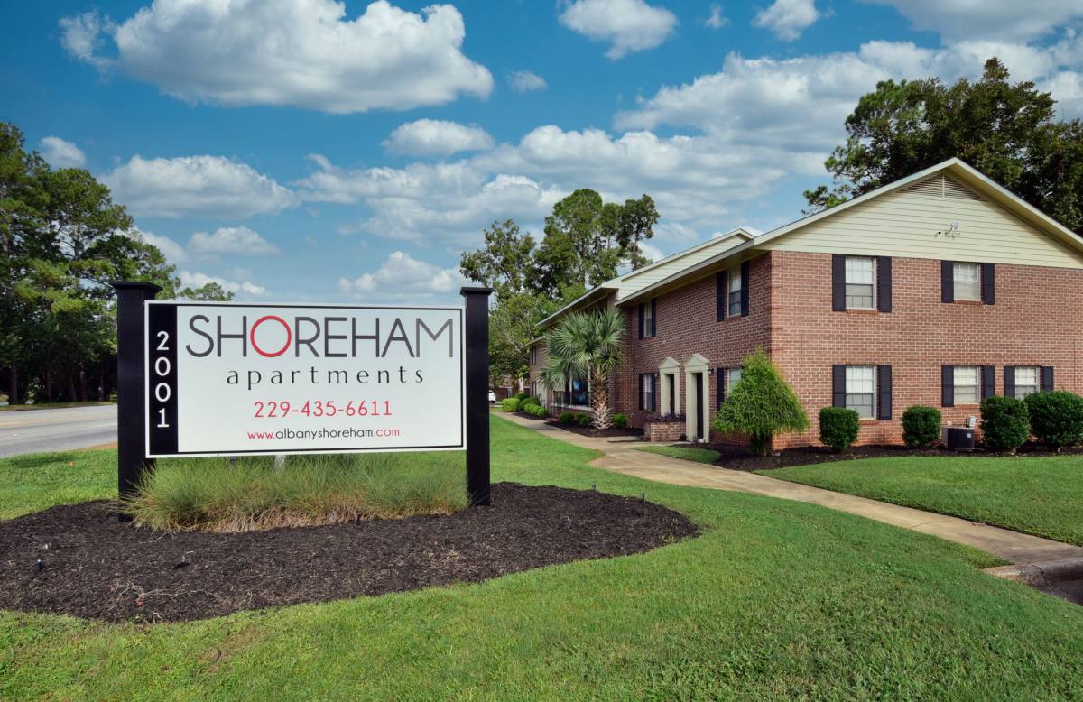 Apartment for rent at 2001 Dawson Rd, Albany, GA 31707