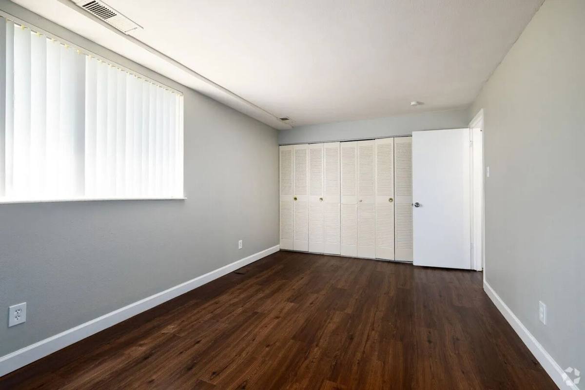 Apartment for rent at 2729 Park Ave, Saint Louis, MO 63104
