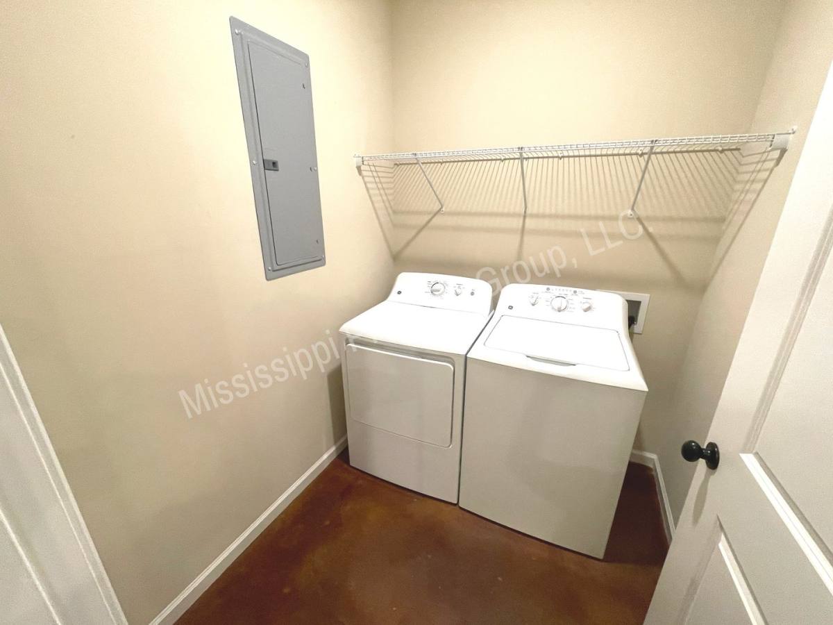 Townhouse for rent at 4851 S Lamar Blvd, Oxford, MS 38655