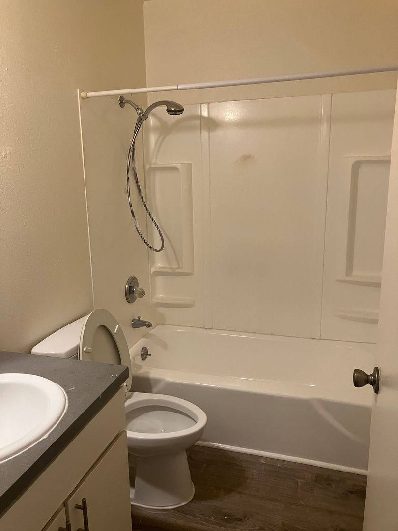 Apartment for rent at 8924 SW 30th Ave, Portland, OR 97219