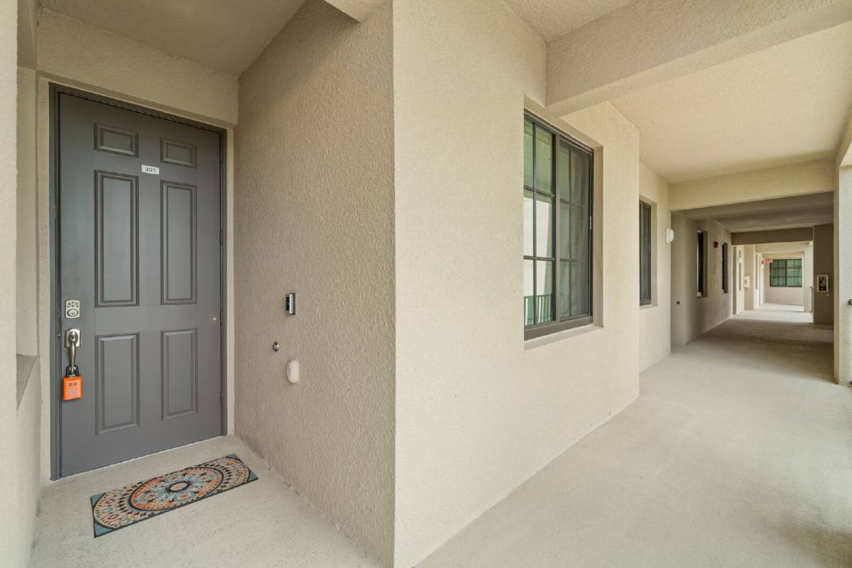 Condo for rent at 17520 Gawthrop Dr #303, Bradenton, FL 34211