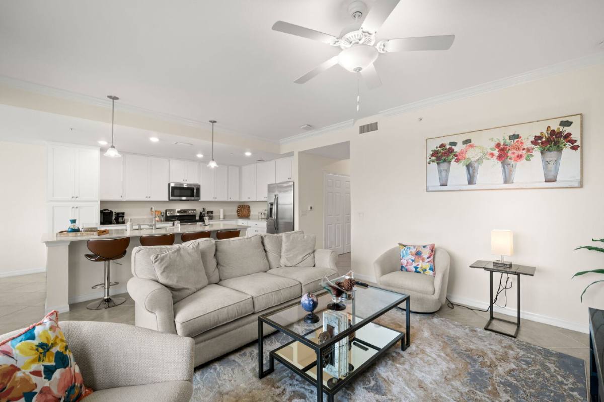 Condo for rent at 17520 Gawthrop Dr #303, Bradenton, FL 34211