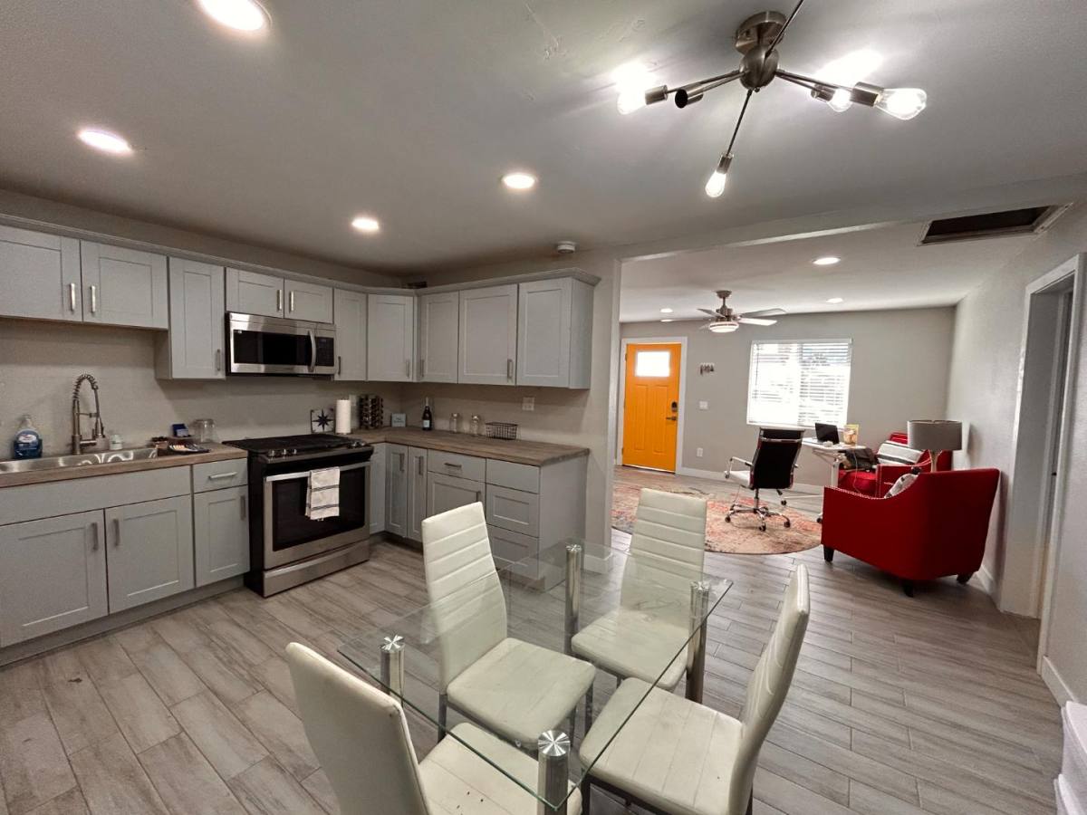 Apartment for rent at 3936 W Nancy Lane #ROOM 2, Phoenix, AZ 85041