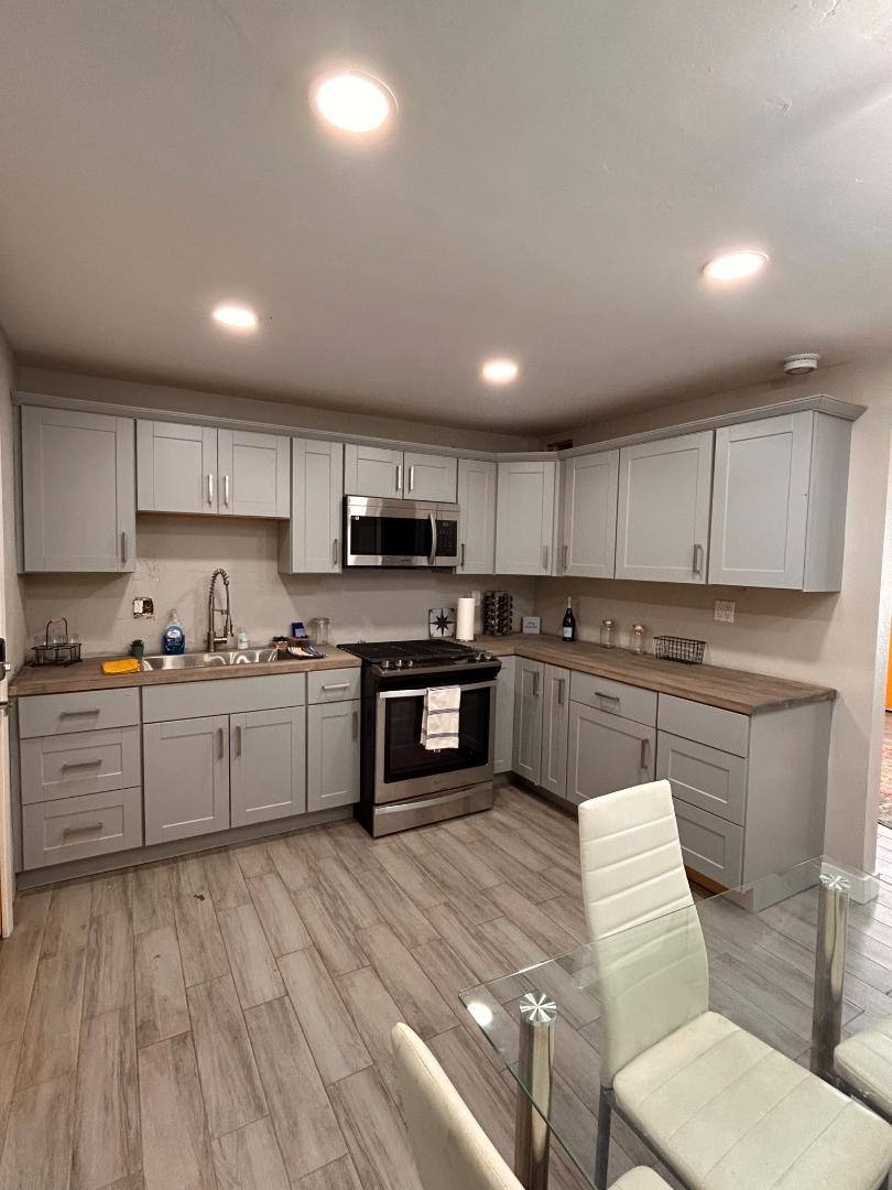 Apartment for rent at 3936 W Nancy Lane #ROOM 2, Phoenix, AZ 85041