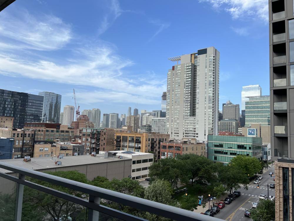 Apartment for rent at 901 W Madison St #717, Chicago, IL 60607