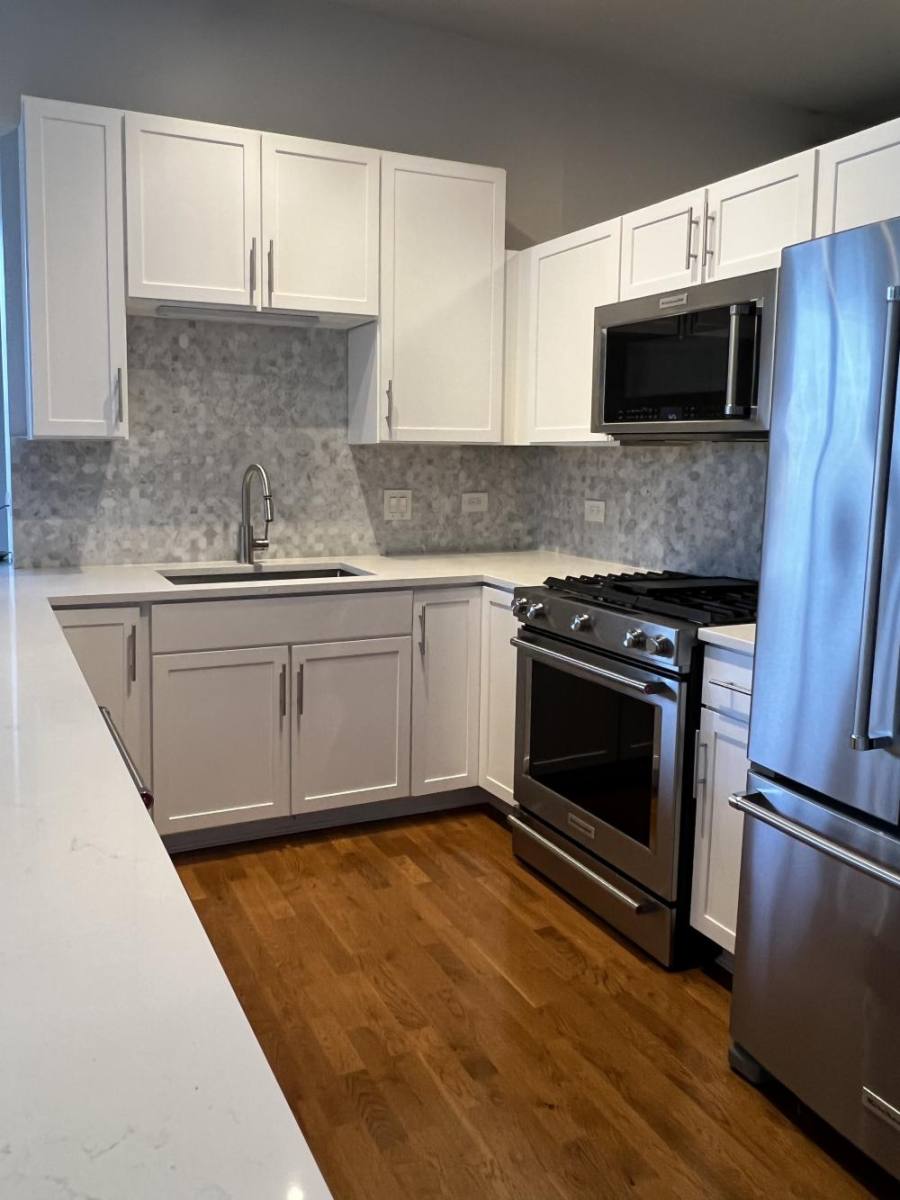 Apartment for rent at 901 W Madison St #717, Chicago, IL 60607