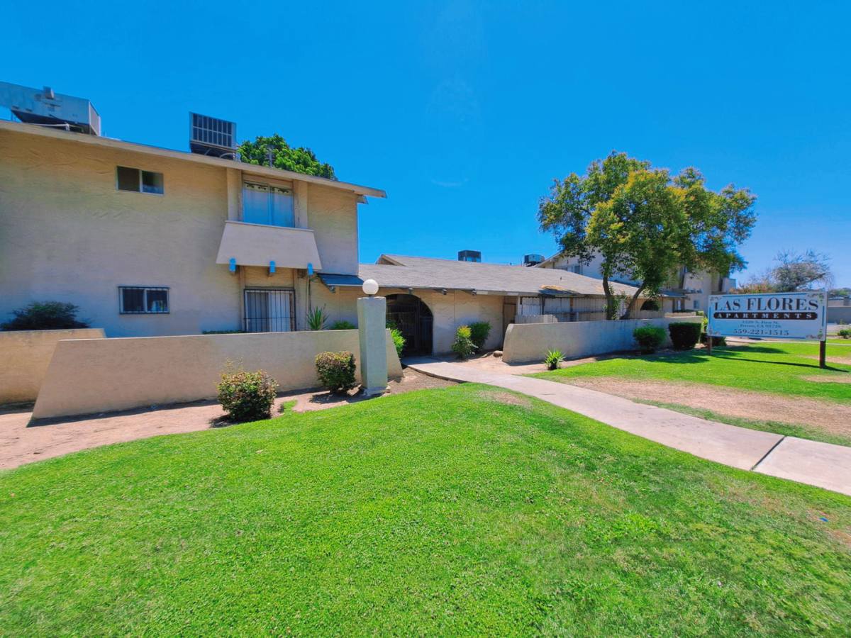 3420 N First St, Fresno, CA 93726 - Apartment For Rent - Image 3