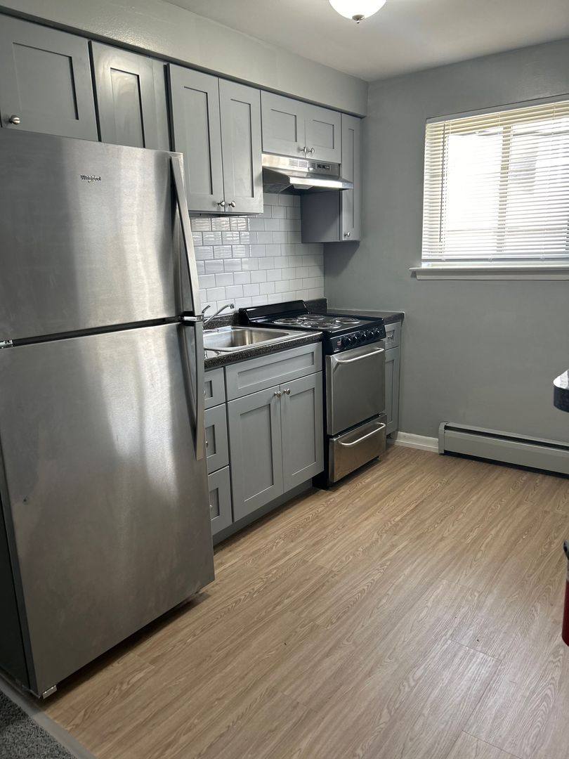 Apartment for rent at 556 Chester Pike, Norwood, PA 19074