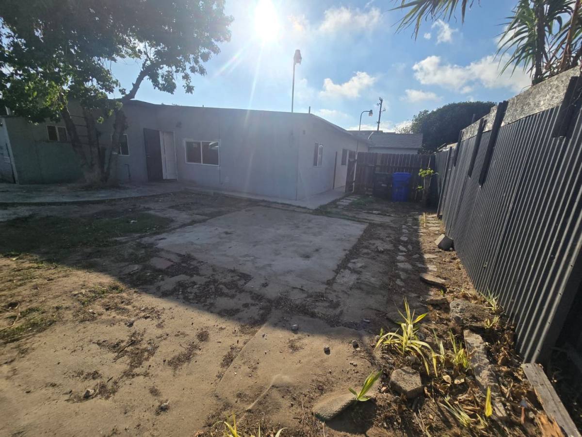 Apartment for rent at 302 Sycamore Rd, San Ysidro, CA 92173