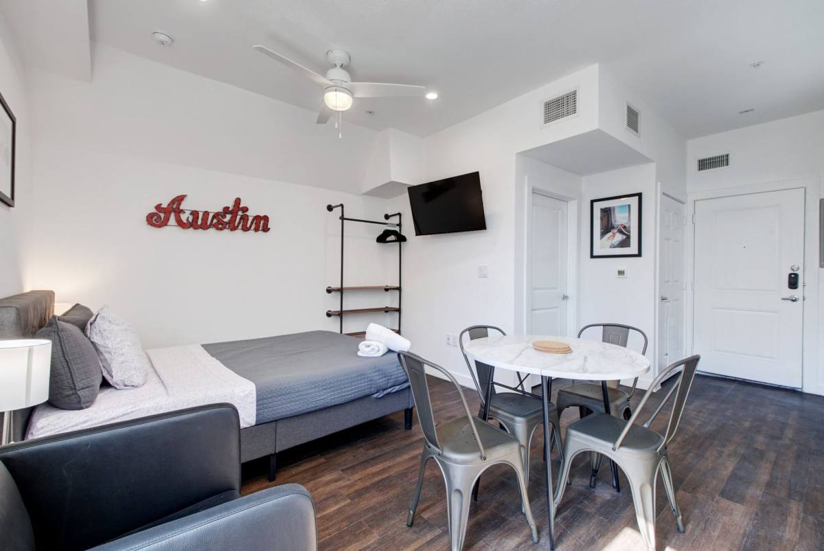 Apartment for rent at 1010 W 26th St, Austin, TX 78705