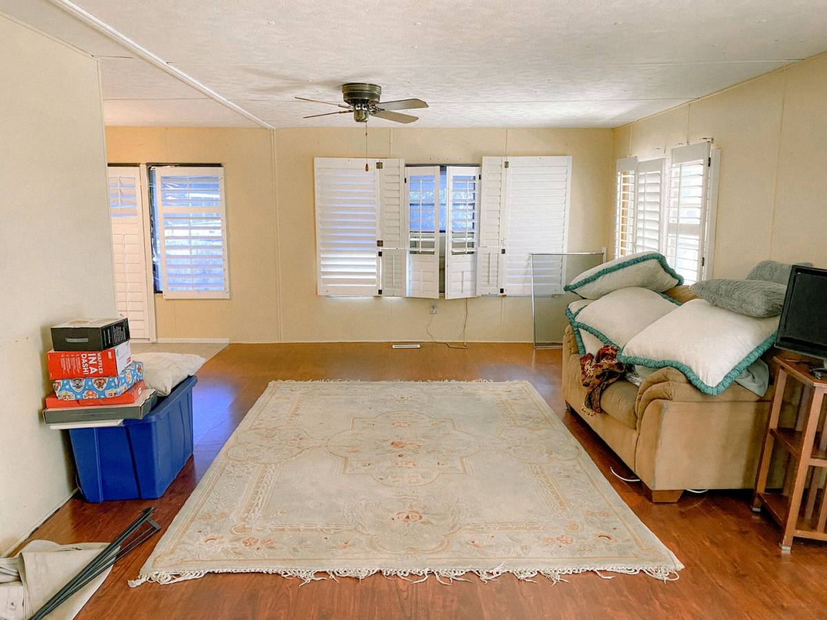 House for rent at 719 S Lyon Ave, Hemet, CA 92543