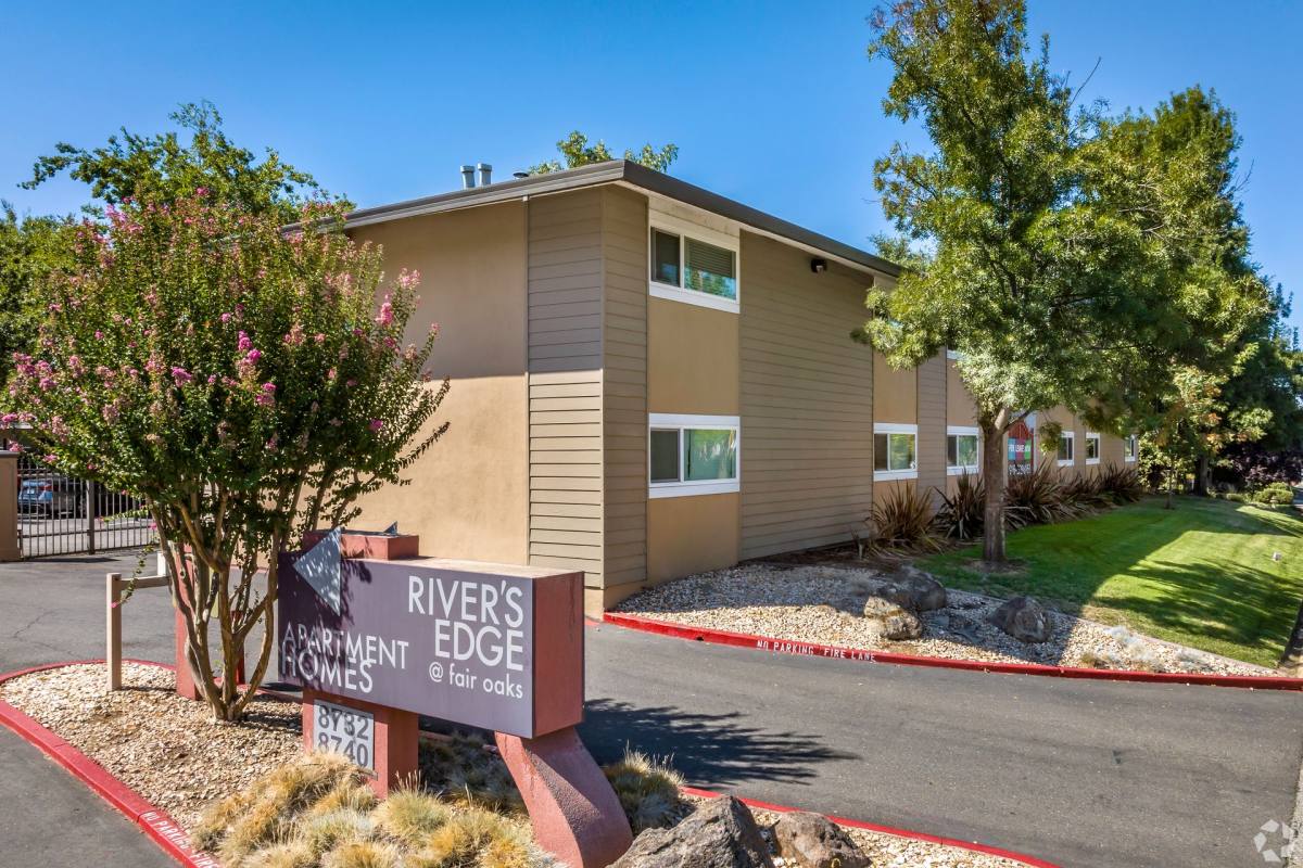 Apartment for rent at 8740 Fair Oaks Blvd, Carmichael, CA 95608