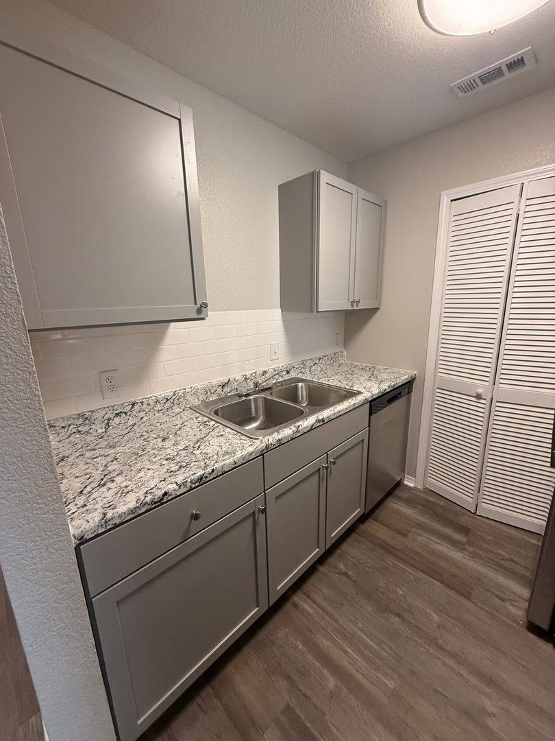 Apartment for rent at 2701 S Emporia St, Wichita, KS 67216