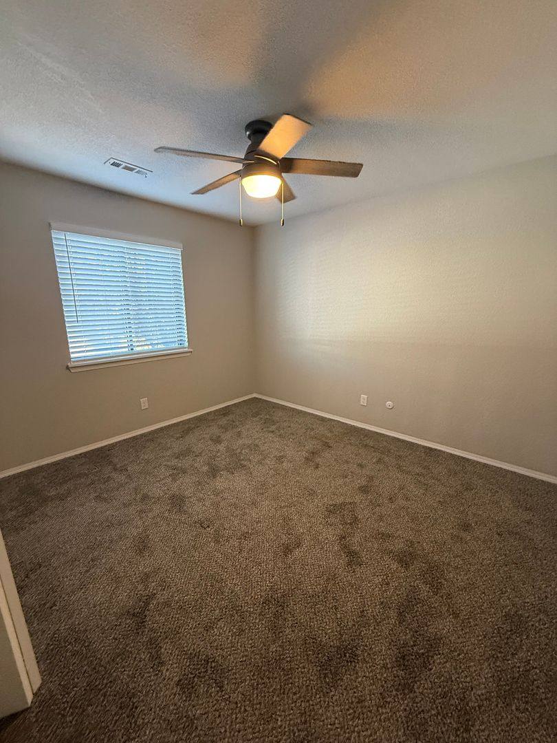 Apartment for rent at 2701 S Emporia St, Wichita, KS 67216