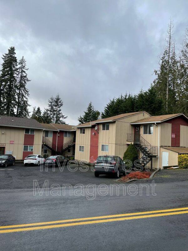 Apartment for rent at 3707 Sunset Way #6, Longview, WA 98632