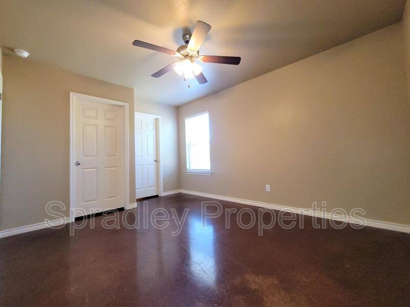 Townhouse for rent at 642 Laila Lane, Belton, TX 76513