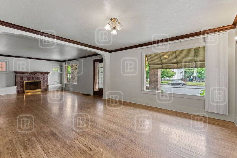 House for rent at 808 E Mission Ave, Spokane, WA 99202