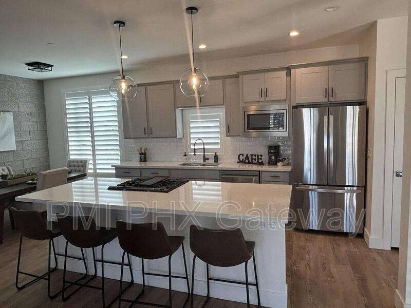 Townhouse for rent at 430 W 7th St #4, Tempe, AZ 85281