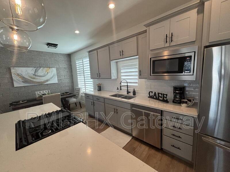 Townhouse for rent at 430 W 7th St #4, Tempe, AZ 85281